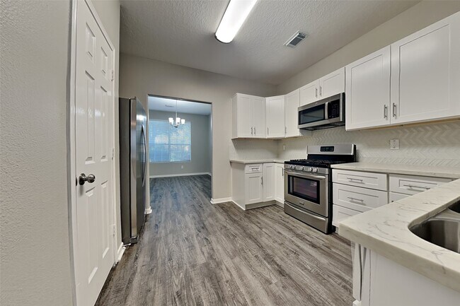 Foto del edificio - 12115 Carriage Oak Cir