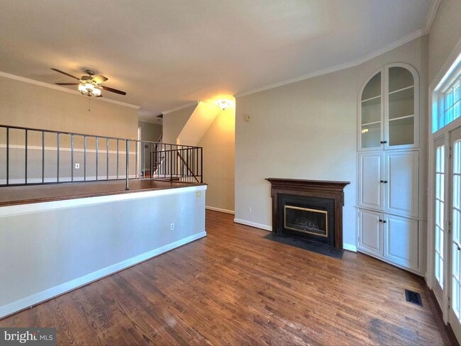 Building Photo - 117 Shooters Ct