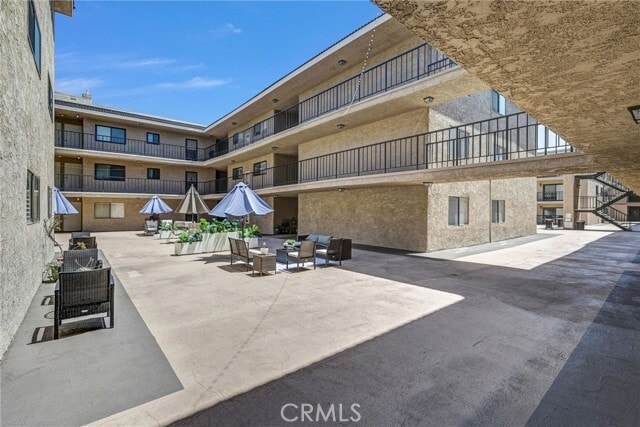 Building Photo - 12400 Montecito Rd