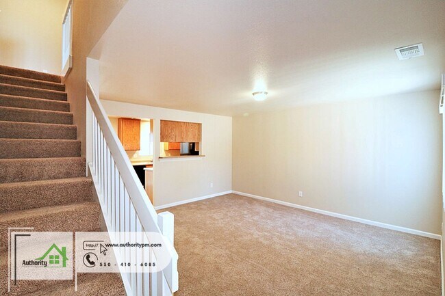 Foto del edificio - 2750 Shasta View Dr