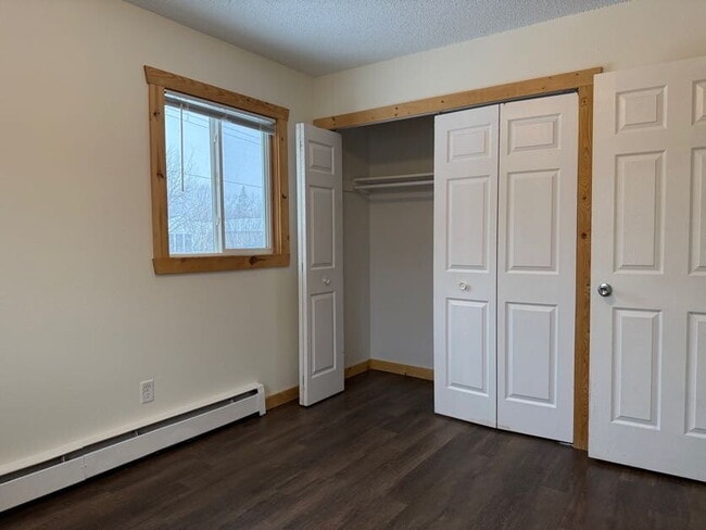 Building Photo - 625 2nd Ave W