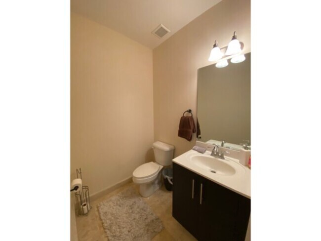 Foto del edificio - FULLY furnished House in Miami