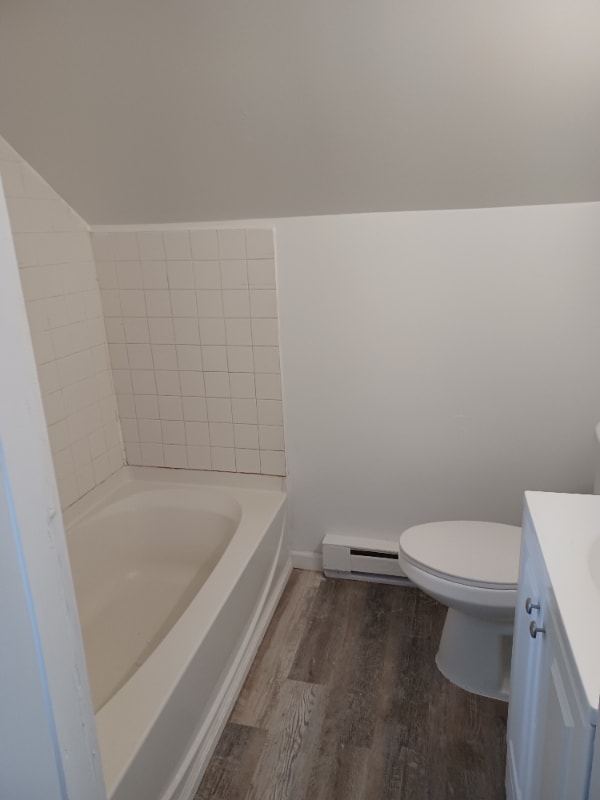 Building Photo - 92 Twiss St