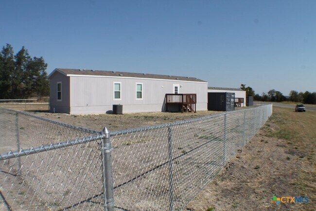 Building Photo - 220 County Rd 2600