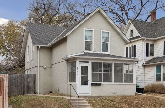 Foto del edificio - 1504 4th St NE