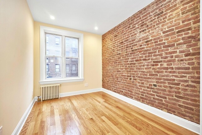 Building Photo - 504 West 167th Street