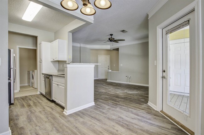 Building Photo - 2128 Chatelain Way, Mount Pleasant, SC 294...