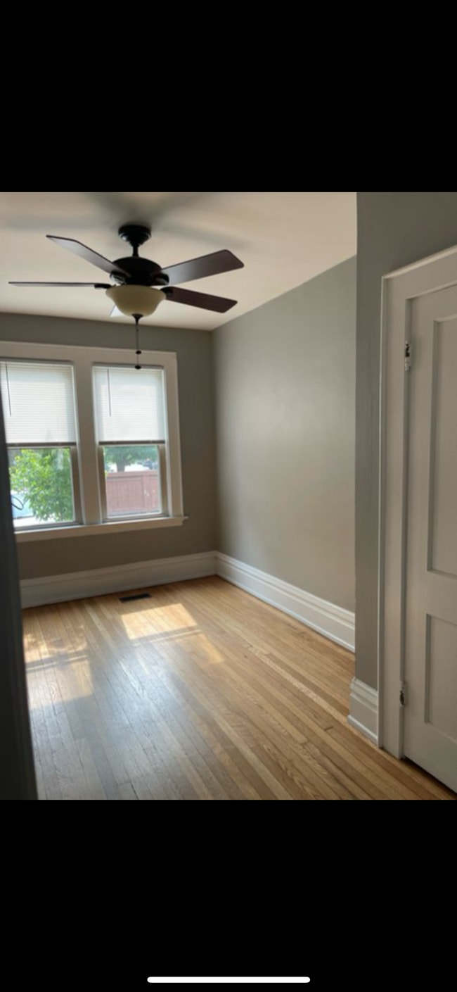 Building Photo - 526 S Drexel Ave