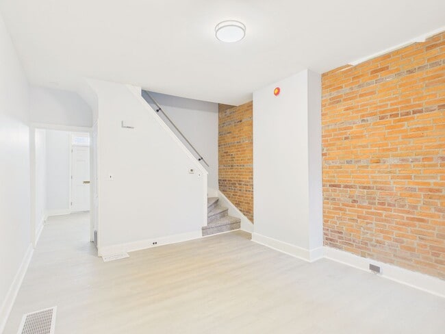 Foto del edificio - 2 Bedroom Single Family on Penn with Bonus Room