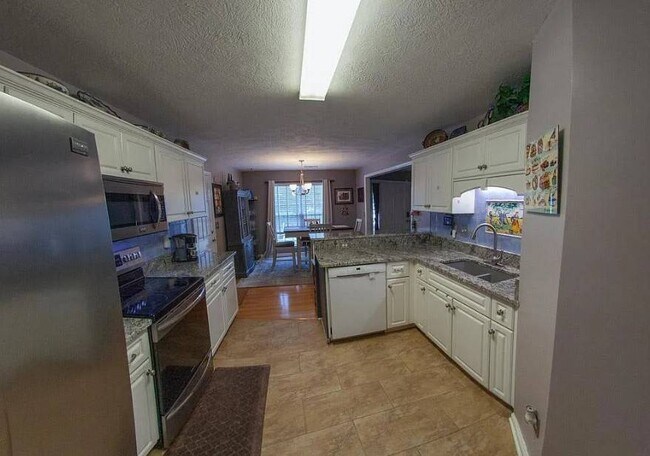 Building Photo - 97 Cape Fox Cir