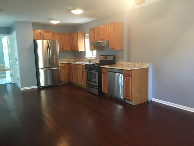 Building Photo - 1655 N Talman Ave