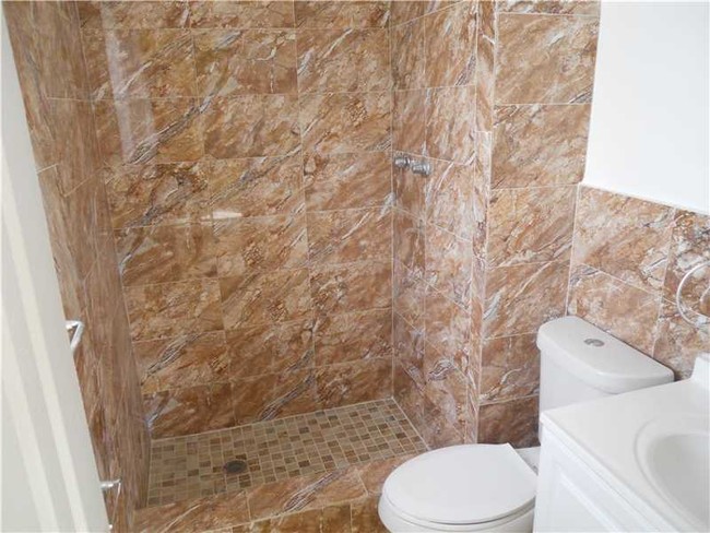 Foto del edificio - 7140 SW 5th Ct