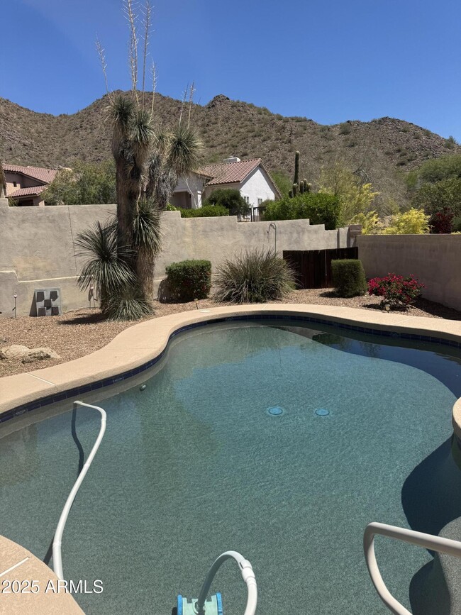 Foto del edificio - 13867 E Paradise Ln