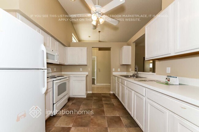 Building Photo - 4821 Sabal Harbour Dr
