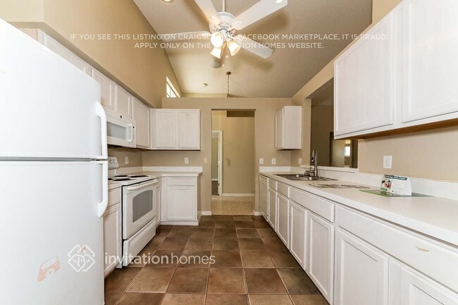 Foto del edificio - 4821 Sabal Harbour Dr
