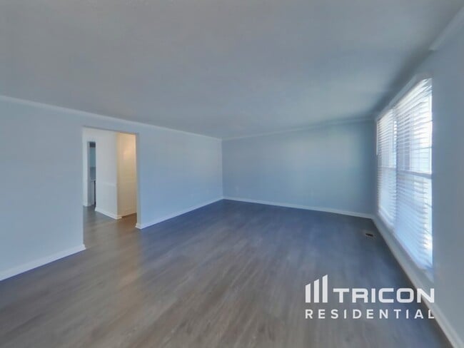 Building Photo - 108 Stonegate Dr