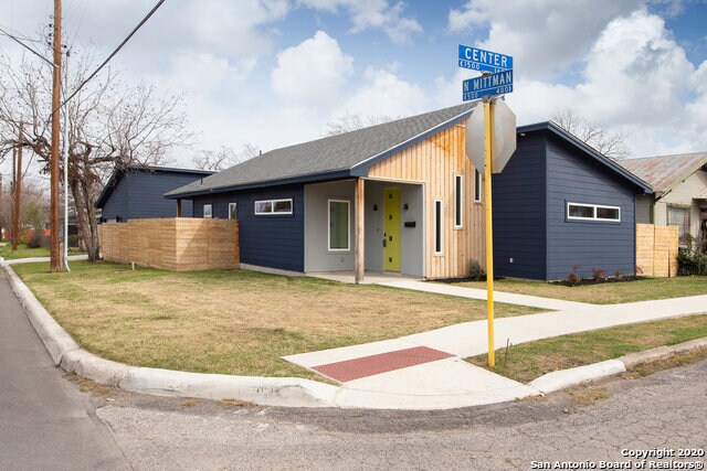 Primary Photo - 1603 Center St