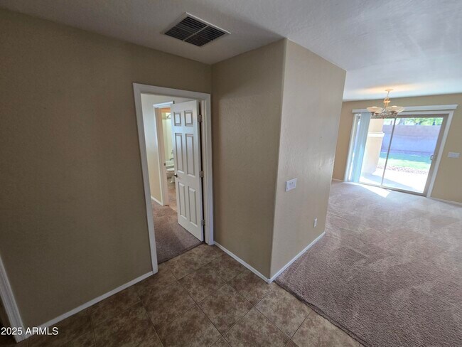 Foto del edificio - 6072 S Tucana Ln
