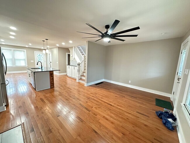 Building Photo - Deming Ave 2697-2699 NSLLC