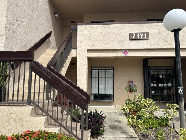Building Photo - 2371 SW 15th St