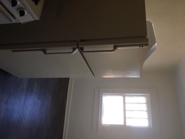 Foto del edificio - 1 bed/1 bath APT just south of downtown