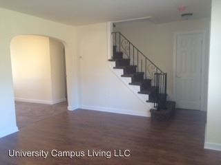 Building Photo - 110 S Academy St