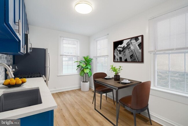 Building Photo - 3869 Terrace St