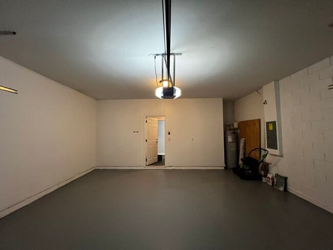 Building Photo - 1232 Alapaha Ln