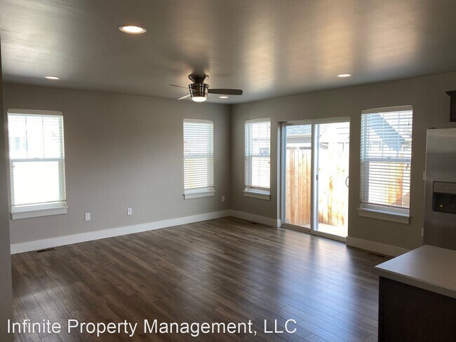 Building Photo - 2 br, 2 bath House - 1615 New Holland Drive