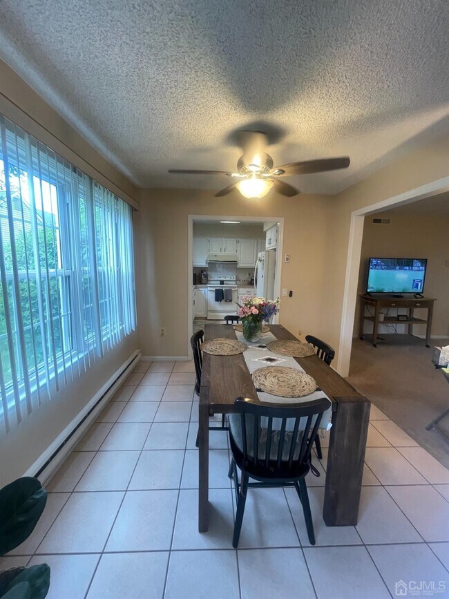 Foto del edificio - 605 Winchester Ln