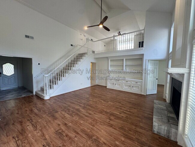 Foto del edificio - 15907 Spring Forest Dr