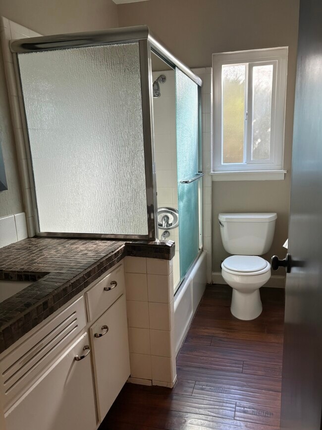 Building Photo - 103 Margarido Dr