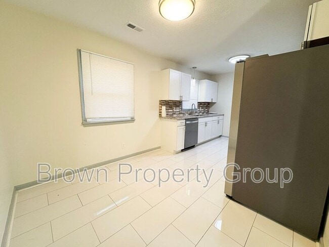 Foto del edificio - 2229 Delta Dr