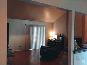 Building Photo - 10101 Shadowridge Dr
