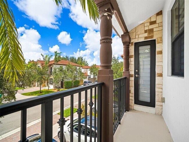 Building Photo - 10343 NW 70th Ln