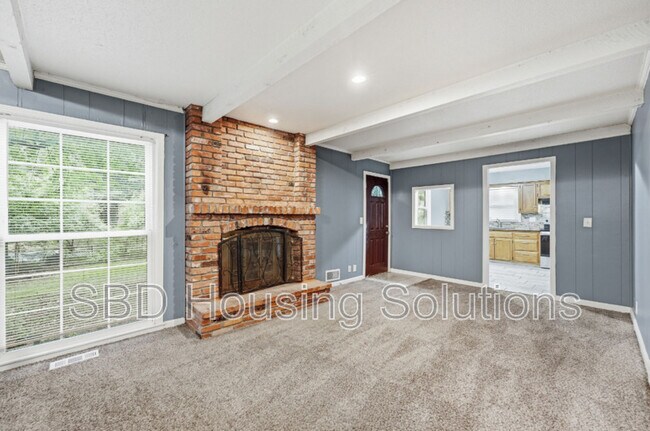 Building Photo - 12812 Bristol Ave