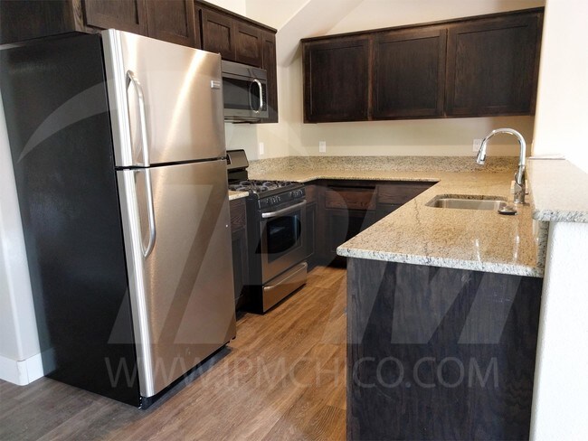 Foto del edificio - 1729 Oakdale St