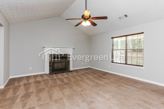 Foto del edificio - 375 Antioch Rd