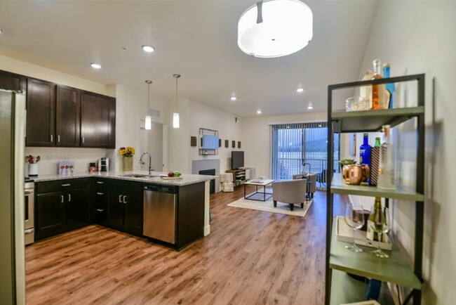 Building Photo - 6033 N PARK LANE S, #211