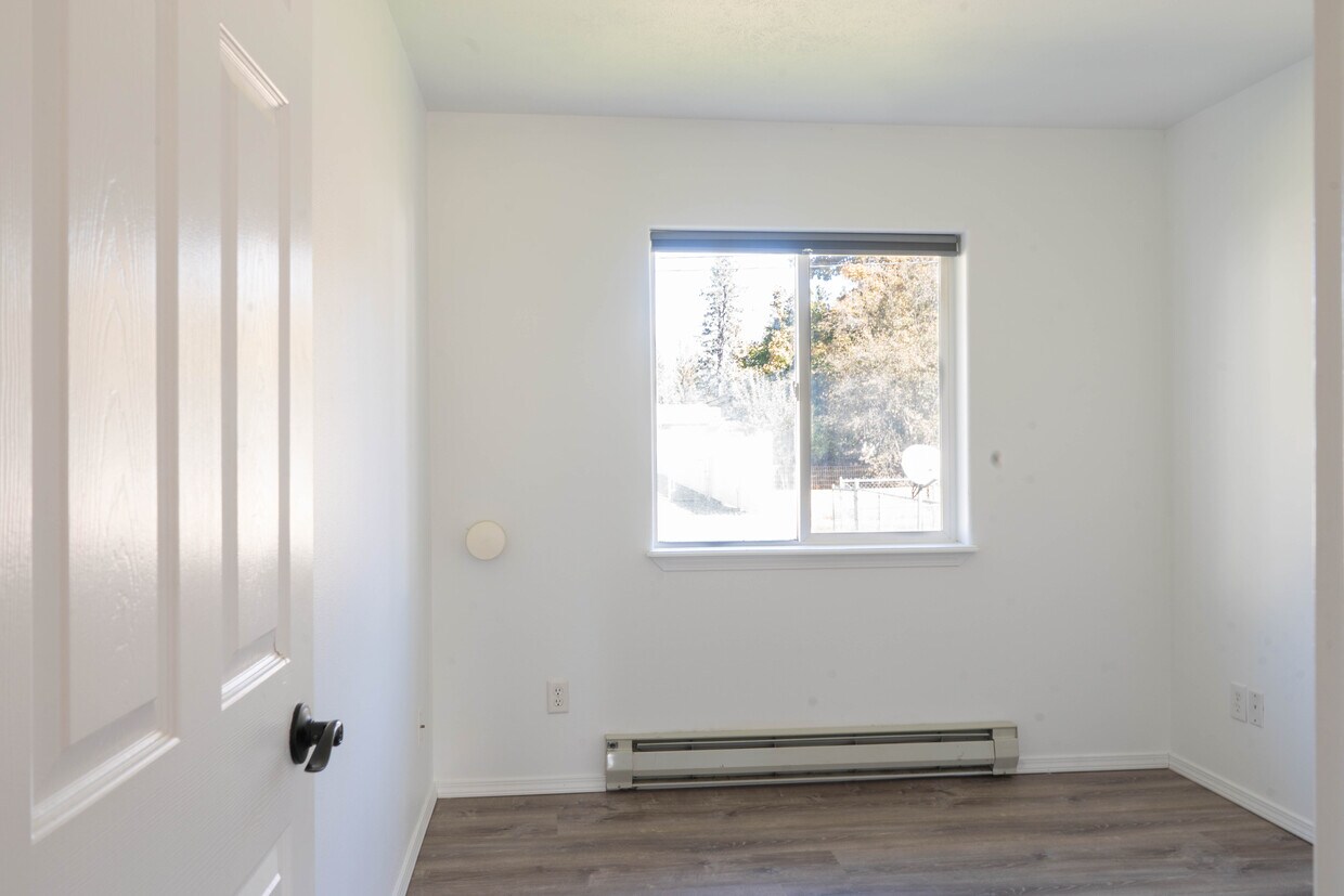 Foto principal - 112 W 20th Ave
