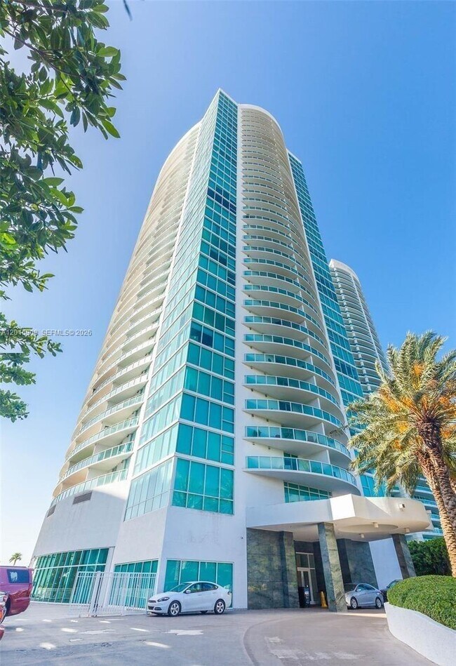 Foto del edificio - 2101 Brickell Ave