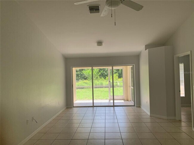 Foto del edificio - 2112 Redmond St