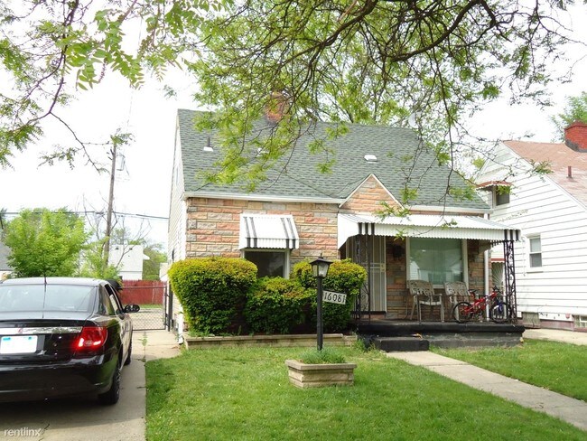 Building Photo - 3 br, 1 bath House - 16081 Rossini Dr