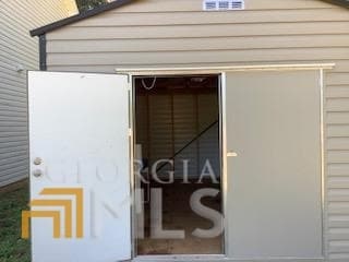 Building Photo - 141 Livingston Ln