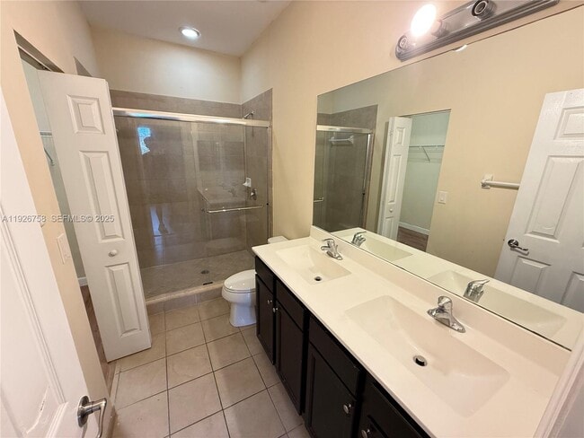 Building Photo - 9516 SW 167th Ave