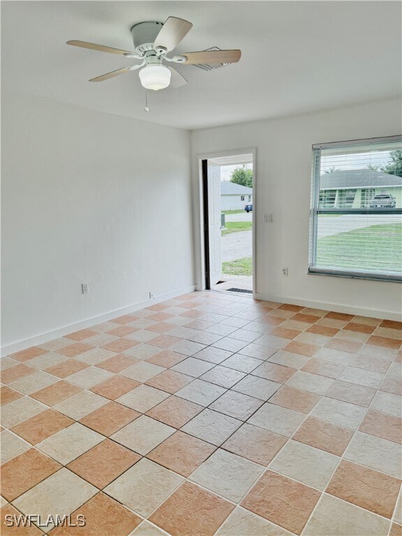 Foto del edificio - 844 96th Ave N