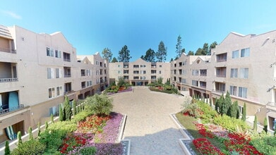 Building Photo - 8889 Caminito Plaza Centro