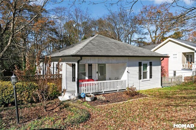 Foto del edificio - 2218 Dunseath Ave NW