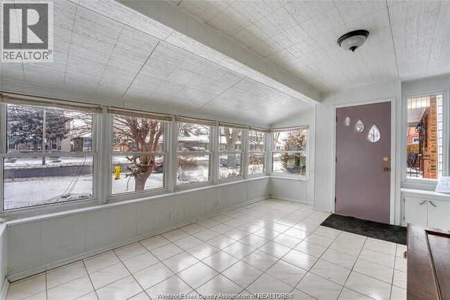 Photo du bâtiment - 1062 Howard Ave