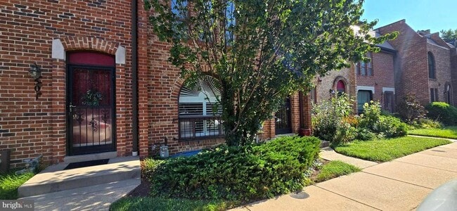 Building Photo - 503 Brummel Ct NW